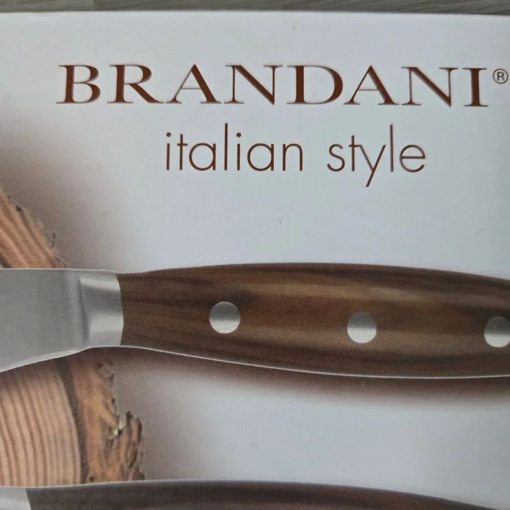NIB - Italian Style Cheese Knives